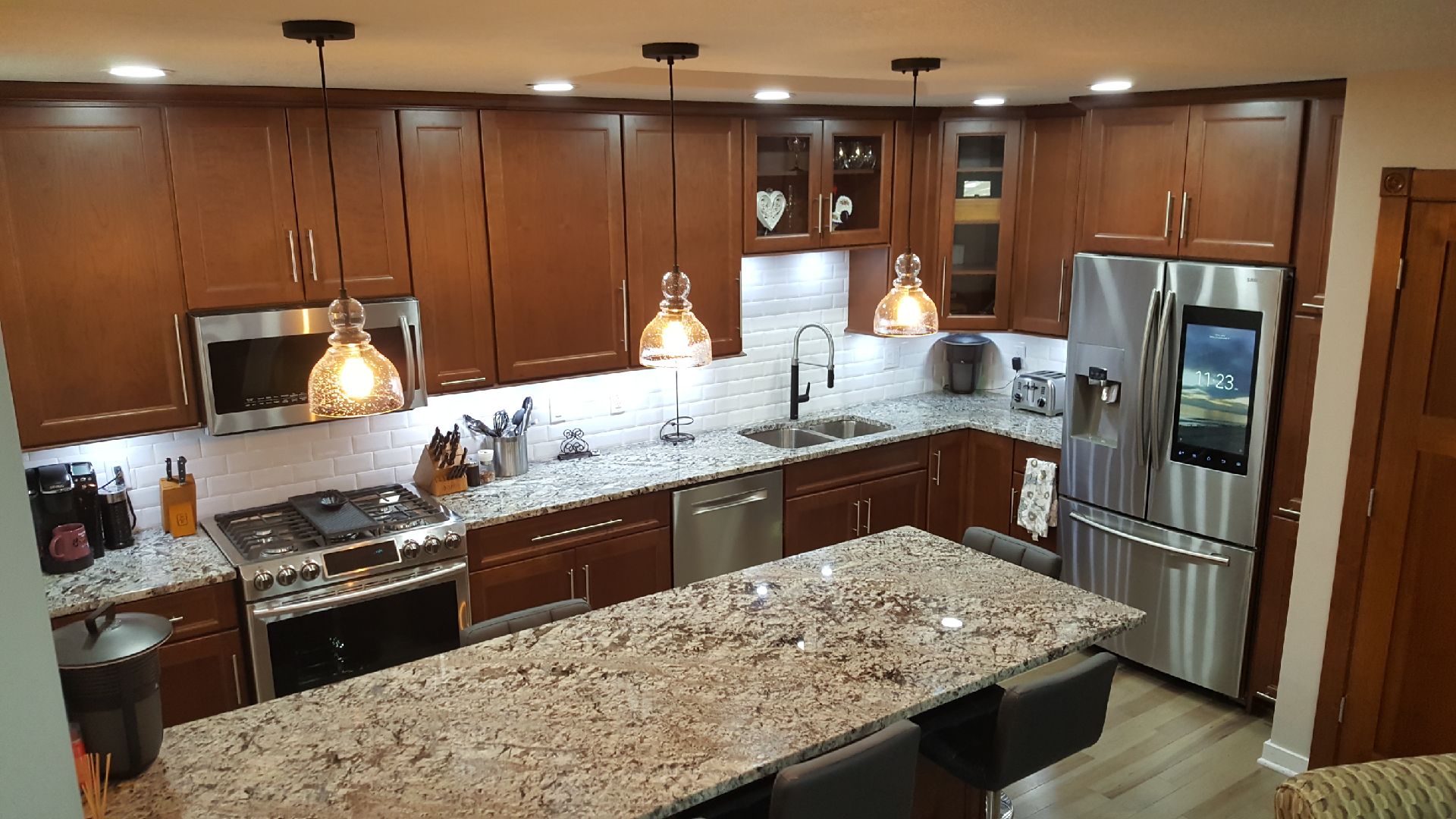 Kitchen Cabinet and Granite Countertop Remodel MN